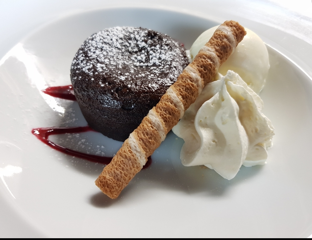 Coulant de Chocolate Casero y Helado de Limón 